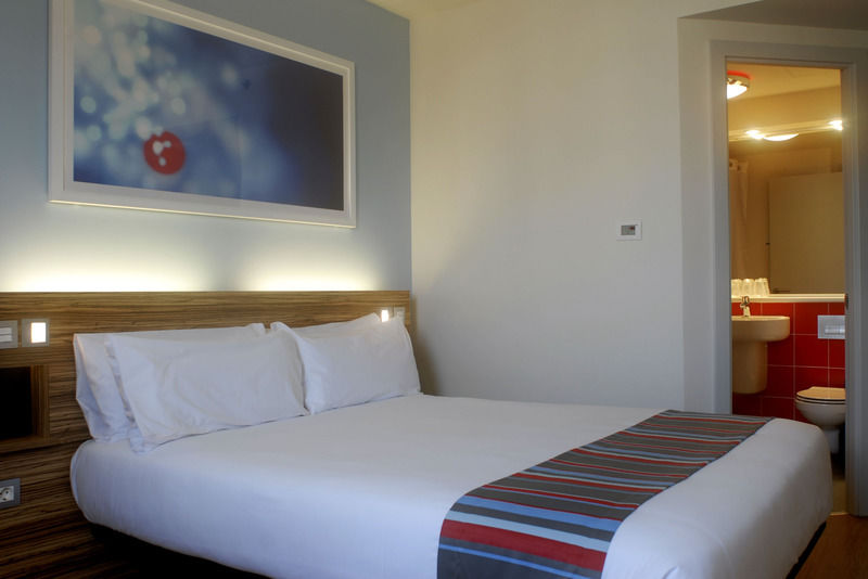 Travelodge Nottingham Central Eksteriør billede